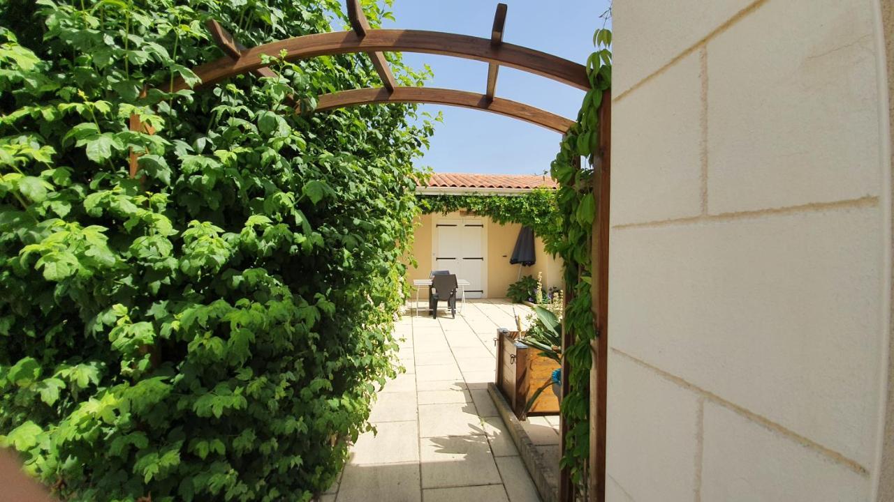 Agapanthe Villa Saint-Georges-les-Baillargeaux Exterior foto